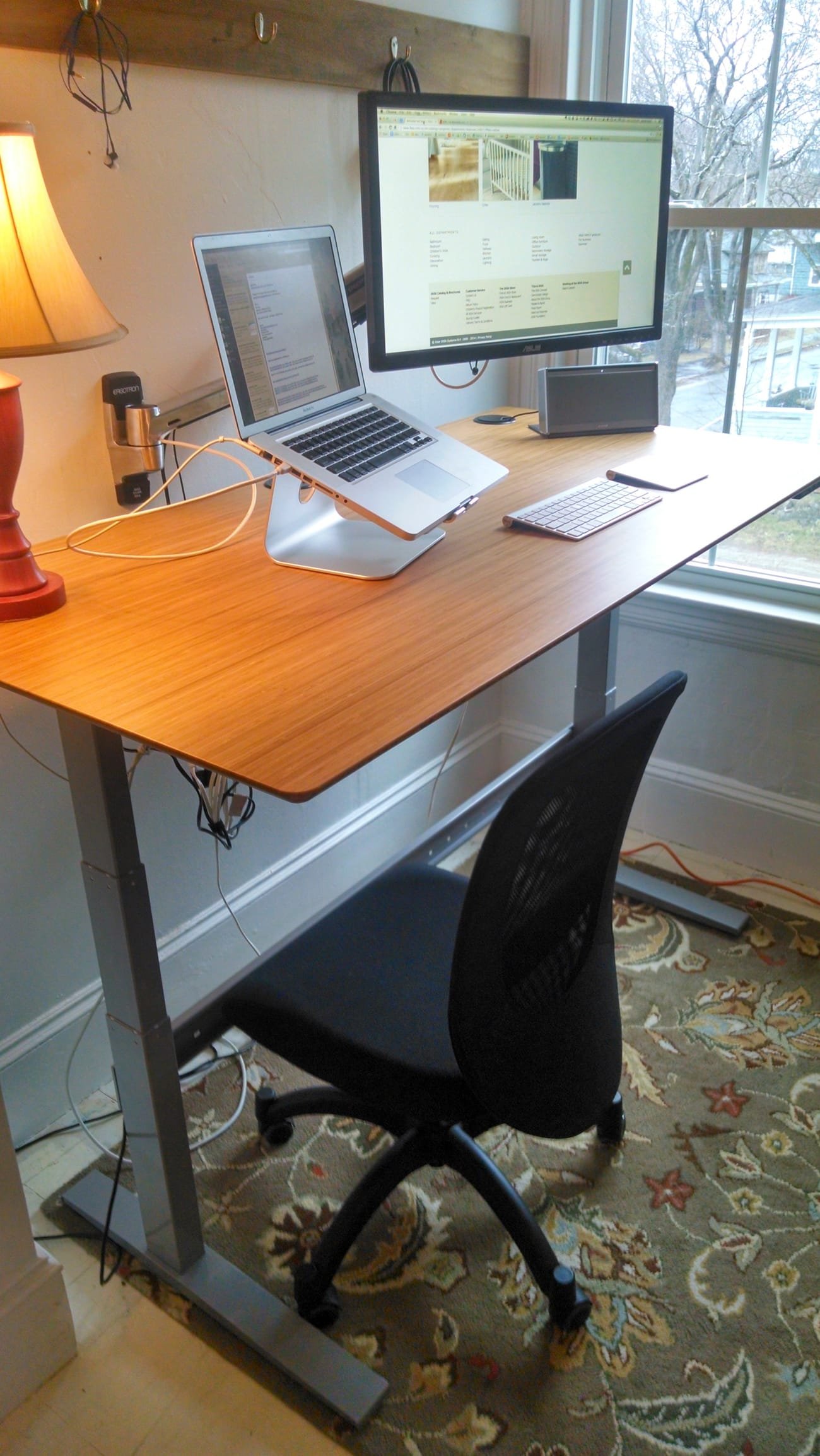 new-desk1.jpg
